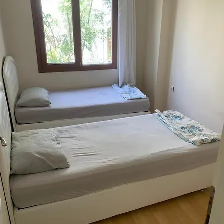 Camlikta Deniz Manzarali 5+1