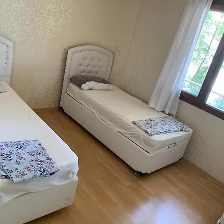 Camlikta Deniz Manzarali 5+1 * Didim