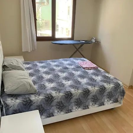 Camlikta Deniz Manzarali 5+1 * Didim