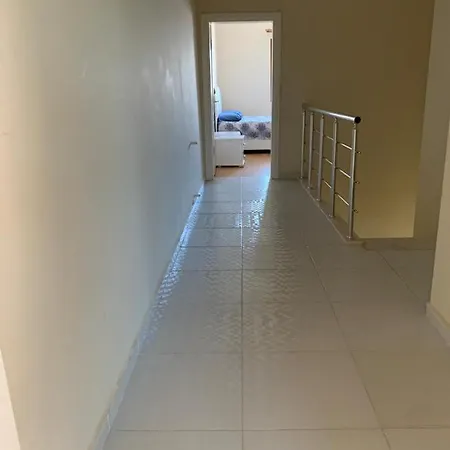 Appartamento Camlikta Deniz Manzarali 5+1 *