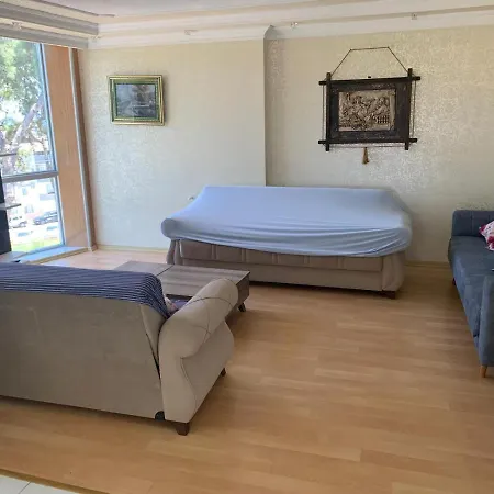 Camlikta Deniz Manzarali 5+1 Apartament *